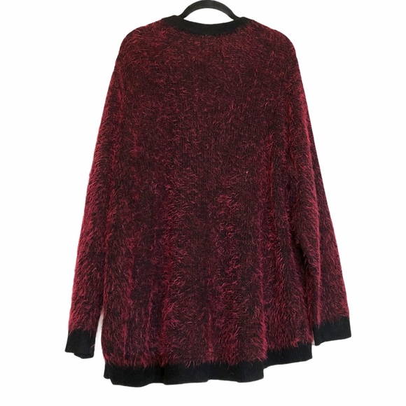 Pennington’s red and black buttoned knit cardigan 3x - Picture 4 of 15